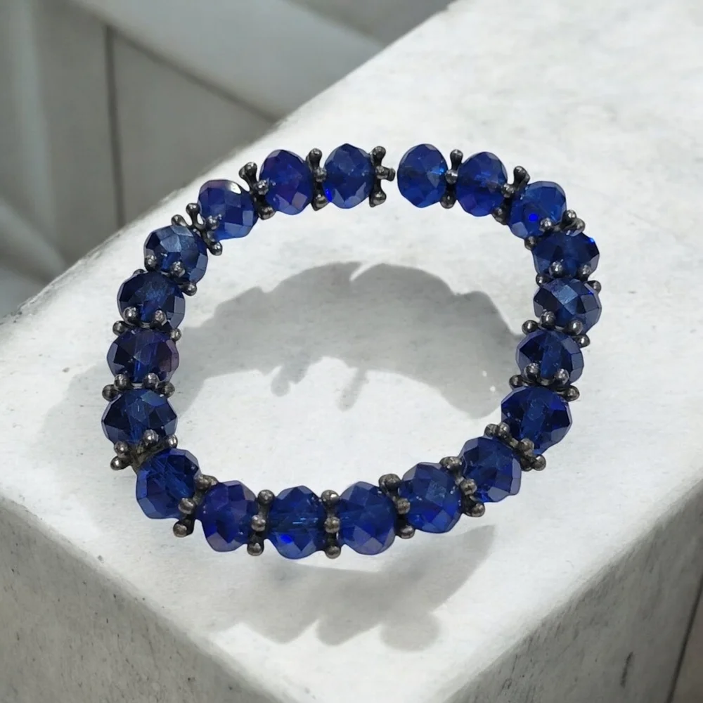 Blue Beaded bracelet stretch